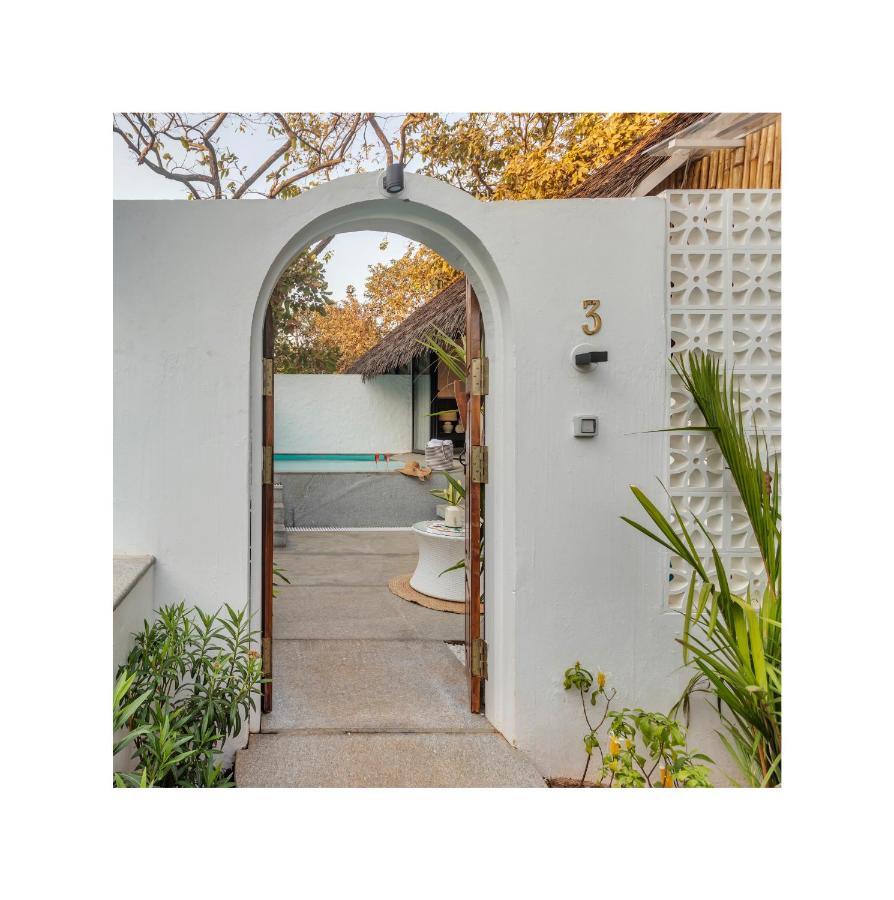 Oia Goa - Private Pool Hotel วากาตอร์ ภายนอก รูปภาพ